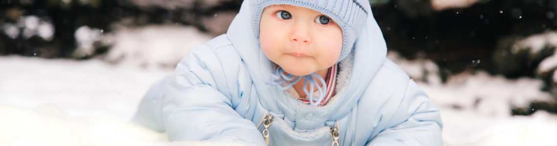 Salopetele de exterior pentru copii sunt indispensabile iarna